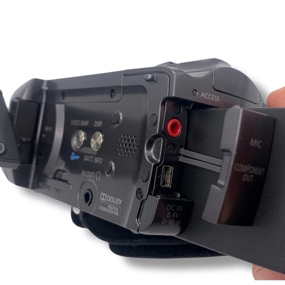 Canon VIXIA HF R200 Full HD 1080p AVCHD Camcorder Turns On NO SCREEN New Battery - Picture 4 of 16